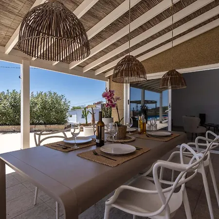 Bella Villa